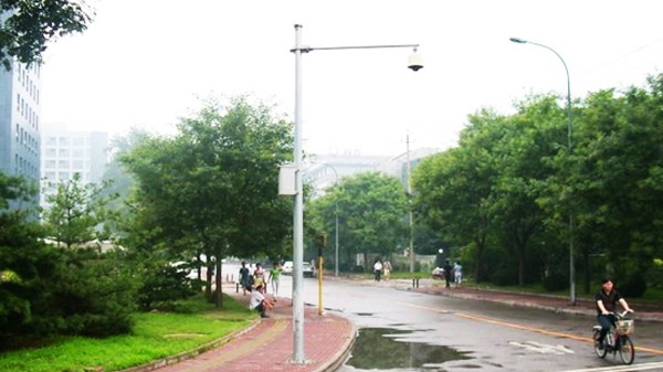 四川菲尼特教您怎樣選購監(jiān)控立桿