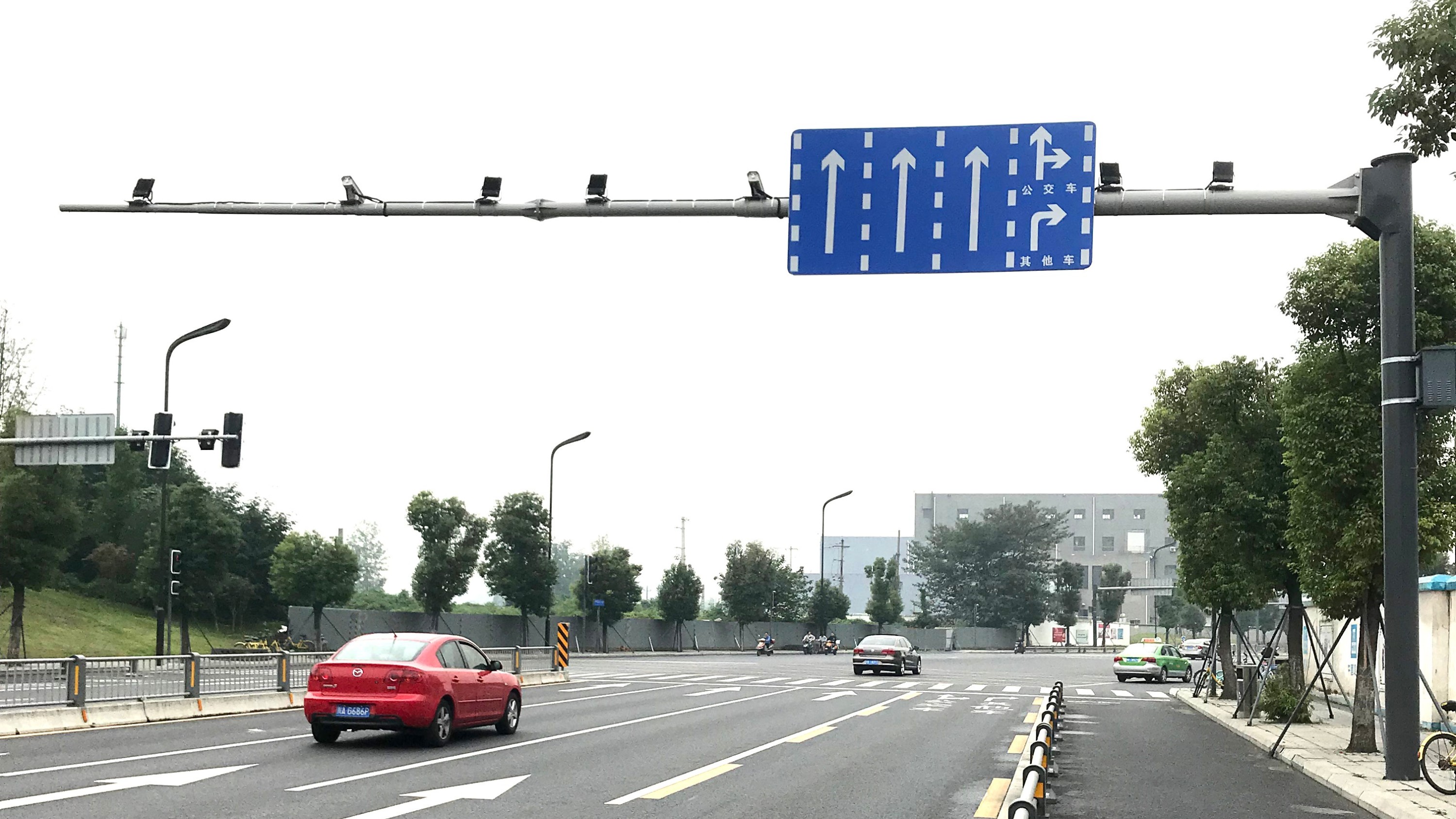 生產(chǎn)監(jiān)控立桿的廠家